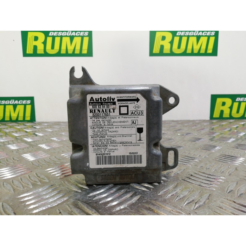 Recambio de centralita airbag para renault megane i fase 2 berlina (ba0) 1.4 e referencia OEM IAM 8200117651 600639400 