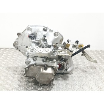 Recambio de caja cambios para opel corsa c club referencia OEM IAM 400209233  