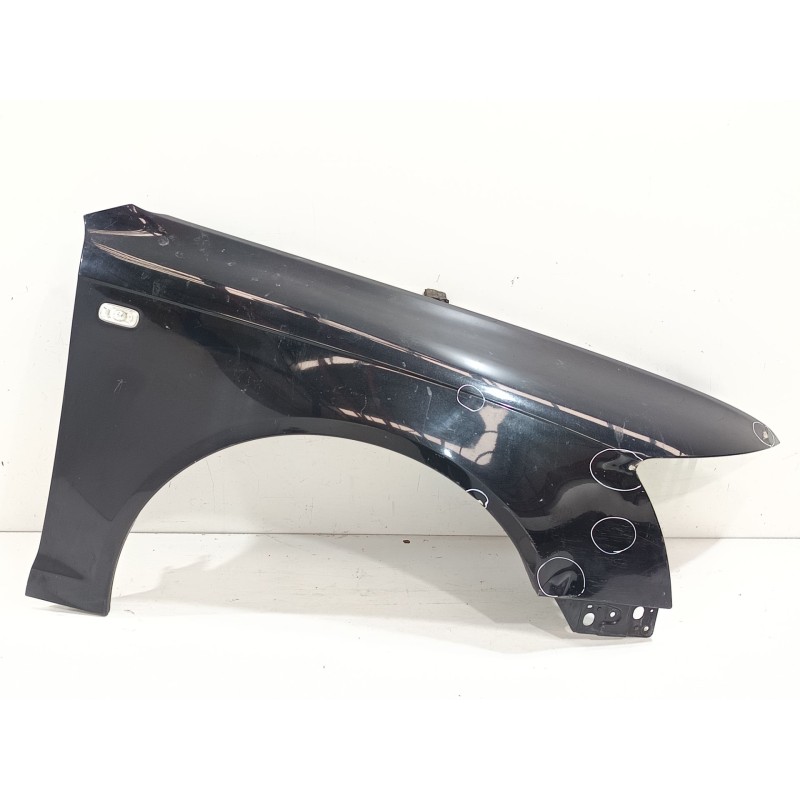 Recambio de aleta delantera derecha para audi a6 berlina (4f2) 2.4 referencia OEM IAM   