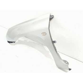 Recambio de aleta delantera izquierda para peugeot 307 break / sw (s1) break xr referencia OEM IAM   