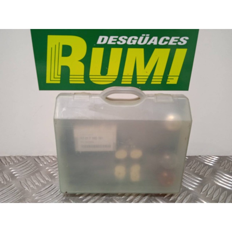 Recambio de bombillas para mini mini (r56) cooper d referencia OEM IAM 63217164672  