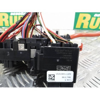 Recambio de caja reles / fusibles para volkswagen golf vii lim. (bq1) comfortline referencia OEM IAM 5Q0937615C VWPE904184 