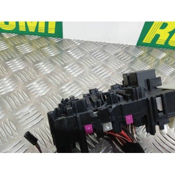 Recambio de caja reles / fusibles para volkswagen golf vii lim. (bq1) comfortline referencia OEM IAM 5Q0937615C VWPE904184 