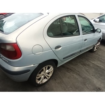 renault megane i fase 2 berlina (ba0) del año 2001