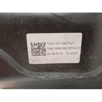 Recambio de deposito combustible para volkswagen golf vii lim. (bq1) comfortline referencia OEM IAM 5Q020101 5Q0201022, 5Q020102