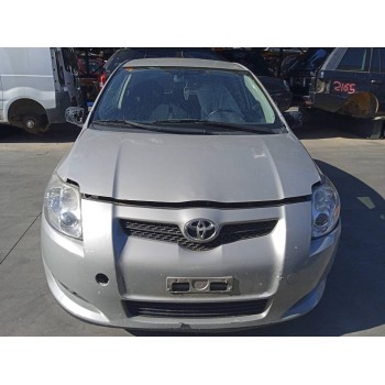 toyota auris del año 2006