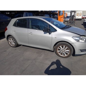 toyota auris del año 2006