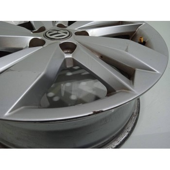 Recambio de llanta para volkswagen polo referencia OEM IAM 2G0601025AD  