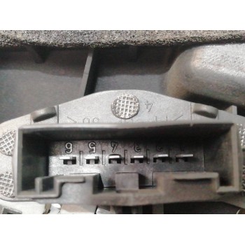 Recambio de piloto trasero izquierdo para bmw serie 3 berlina (e46) 318i edition advance referencia OEM IAM 8364921  