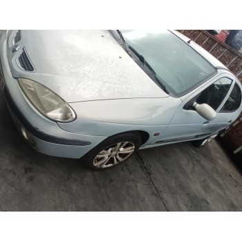 renault megane i fase 2 berlina (ba0) del año 2001
