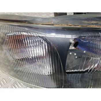 Recambio de faro derecho para volvo s60 berlina 2.4 (103kw) referencia OEM IAM 8693588 89007870 