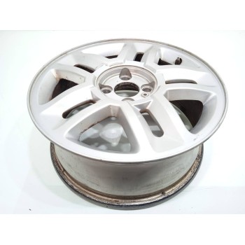 Recambio de llanta para renault scenic ii referencia OEM IAM 8200402623  