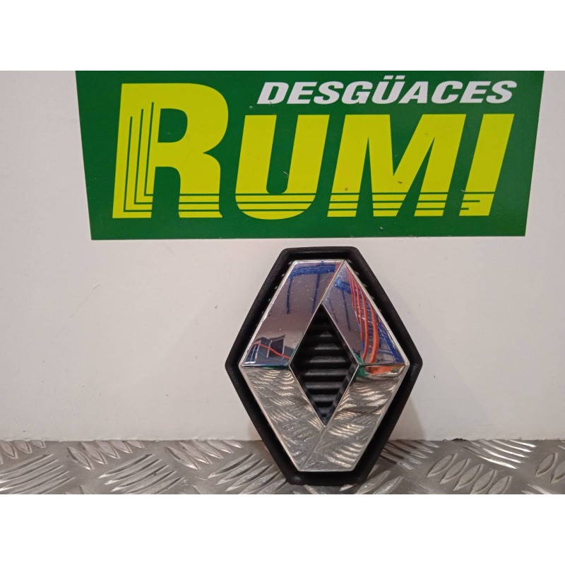 Recambio de rejilla delantera para renault megane ii berlina 5p business referencia OEM IAM 8200115115  