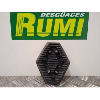 Recambio de rejilla delantera para renault megane ii berlina 5p business referencia OEM IAM 8200115115  