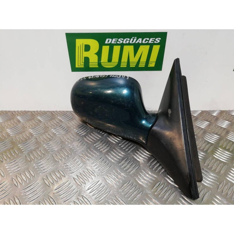 Recambio de retrovisor derecho para daewoo leganza 2.2i cdx referencia OEM IAM 015353  