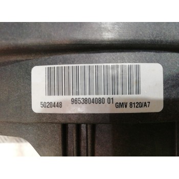 Recambio de electroventilador para peugeot 207 confort referencia OEM IAM 9653804080 5020448 8240503FR