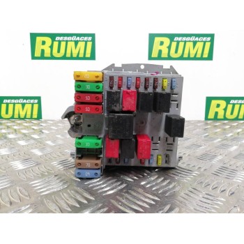 Recambio de caja reles / fusibles para fiat stilo (192) 1.9 120 dynamic multijet referencia OEM IAM 51781081  