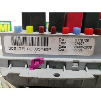 Recambio de caja reles / fusibles para fiat stilo (192) 1.9 120 dynamic multijet referencia OEM IAM 51781081  