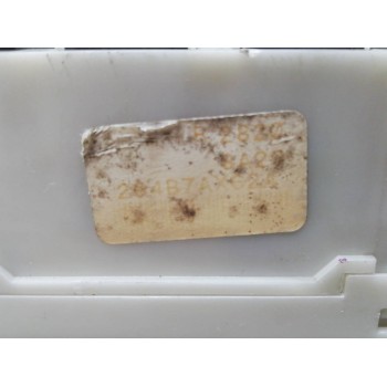 Recambio de caja reles / fusibles para nissan note (e11e) acenta referencia OEM IAM 284B7AX62A  