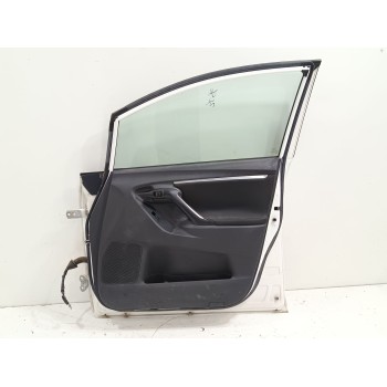 Recambio de puerta delantera derecha para toyota verso life referencia OEM IAM   