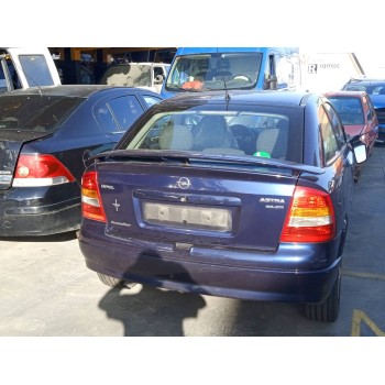 opel astra g berlina del año 2001