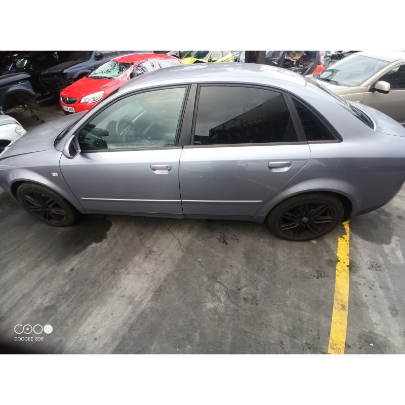 AUDI A4 BERLINA (8E)