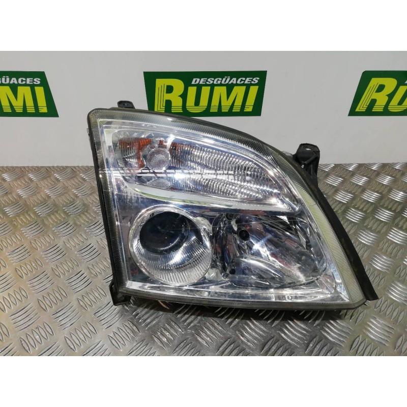 Recambio de faro derecho para opel vectra c berlina elegance referencia OEM IAM 15588800 5DV00829000 15588600