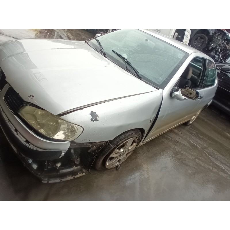 seat cordoba berlina (6k2) del año 2001