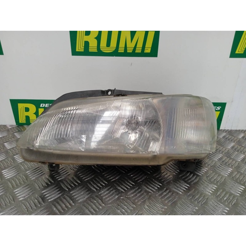 Recambio de faro izquierdo para peugeot 106 (s2) 1.5 diesel cat (tud5 / vjx) referencia OEM IAM 88202144  