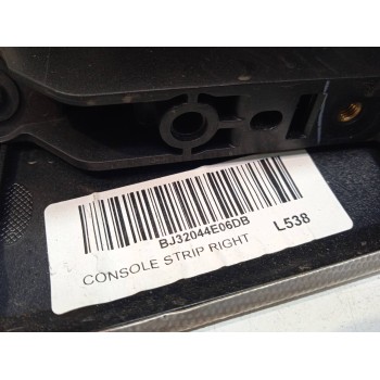 Recambio de guarnecidos palanca cambio para land rover evoque dynamic referencia OEM IAM BJ32045A66AAW  