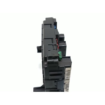 Recambio de caja reles / fusibles para citroën c5 berlina 2.2 hdi exclusive automático referencia OEM IAM 9643498680  