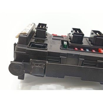 Recambio de caja reles / fusibles para citroën c5 berlina 2.2 hdi exclusive automático referencia OEM IAM 9643498680  