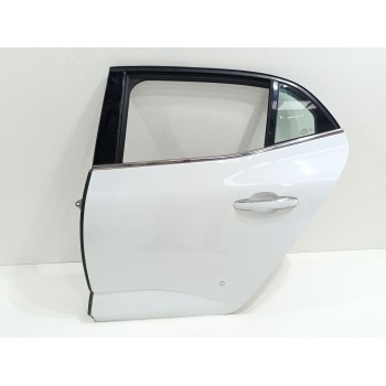 Recambio de puerta trasera izquierda para renault megane iv berlina 5p business referencia OEM IAM   