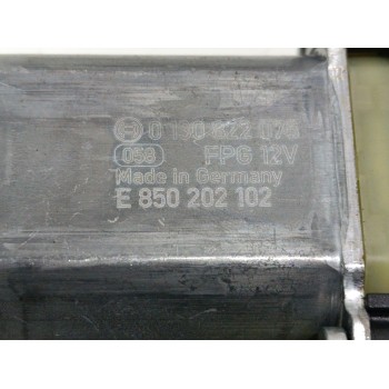 Recambio de elevalunas delantero derecho para seat leon sportstourer (kl8) style referencia OEM IAM 5FA837462A  