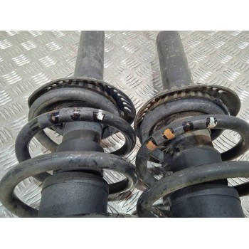 Recambio de juego amortiguadores delantero para volkswagen passat berlina (3b2) comfortline referencia OEM IAM 3B0413031A  