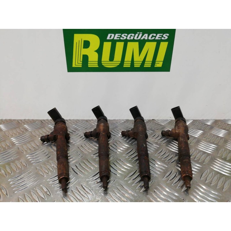 Recambio de juego inyectores para renault megane ii berlina 5p confort dynamique referencia OEM IAM 8200380253 H8200294788 