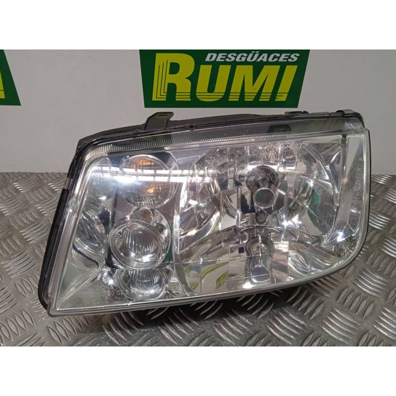 Recambio de faro izquierdo para volkswagen bora berlina (1j2) trendline referencia OEM IAM   