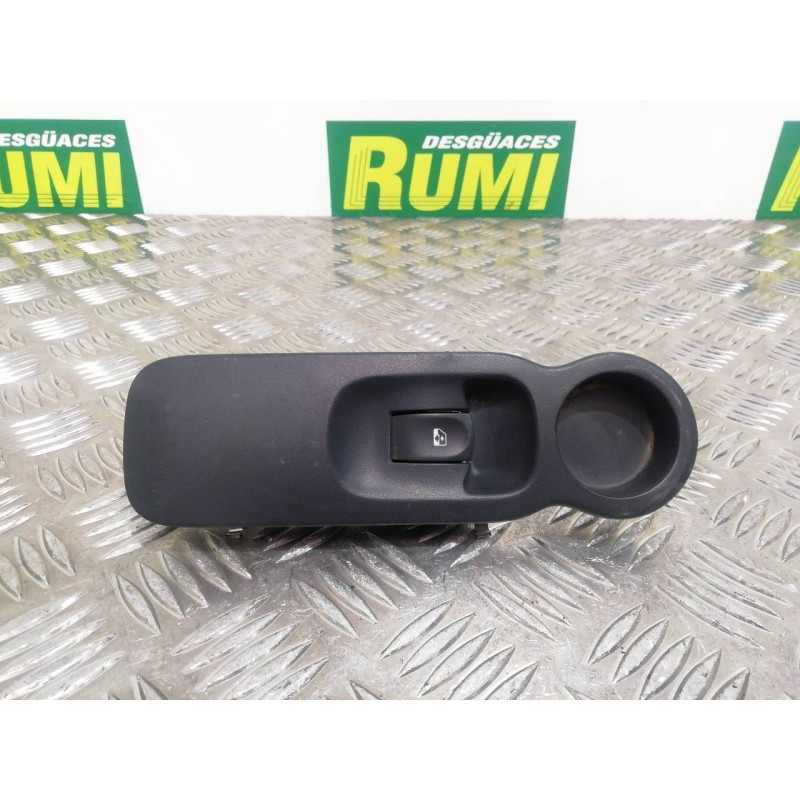 Recambio de mando elevalunas delantero derecho para renault grand modus dynamique referencia OEM IAM   
