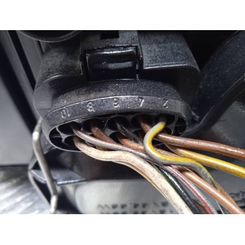 Recambio de faro derecho para volkswagen bora berlina (1j2) trendline referencia OEM IAM   