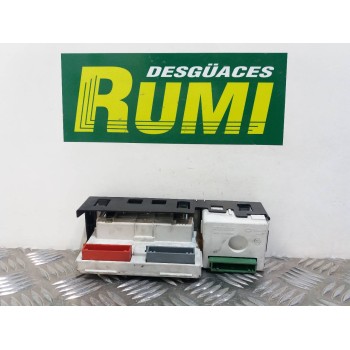 Recambio de pantalla multifuncion para renault laguna ii (bg0) confort expression referencia OEM IAM 8200002604  