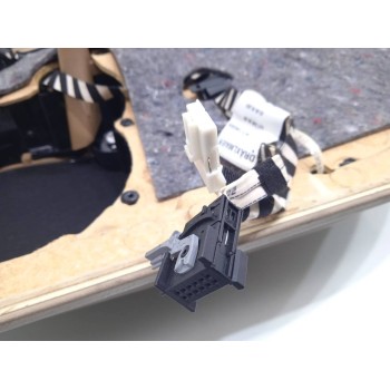 Recambio de guarnecido puerta trasera izquierda para mercedes-benz clase s (w221) berlina 500 (221.071) referencia OEM IAM A2217