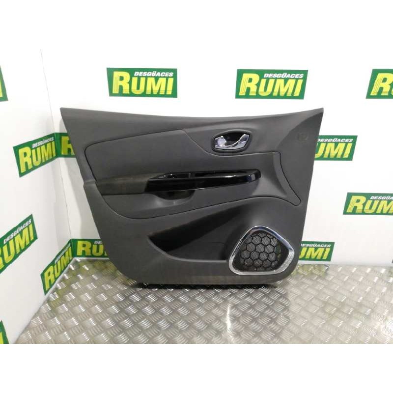 Recambio de guarnecido puerta delantera izquierda para renault captur dynamique referencia OEM IAM 809018972R  
