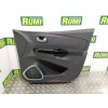 Recambio de guarnecido puerta delantera derecha para renault captur dynamique referencia OEM IAM 809000571R  
