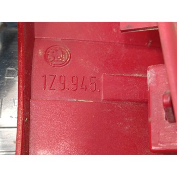 Recambio de piloto trasero derecho para skoda octavia combi (1z5) easy referencia OEM IAM 1Z9945  