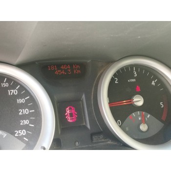 renault megane ii classic berlina del año 2005