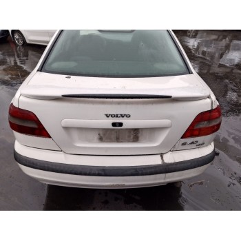 volvo s40 berlina del año 2002