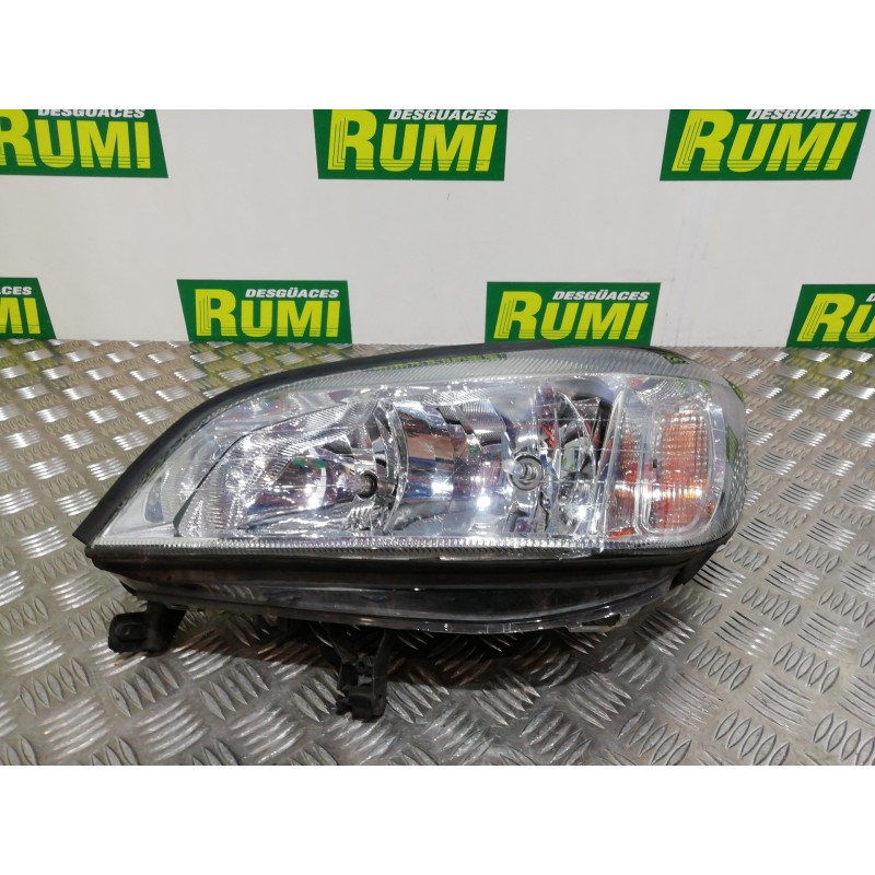 Recambio de faro izquierdo para opel zafira a club referencia OEM IAM 90582021 67716815 89100054