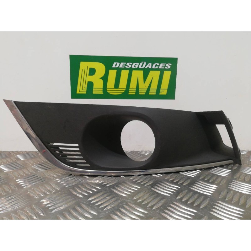 Recambio de rejilla paragolpes izquierda para renault megane iv berlina 5p life referencia OEM IAM 261A32853R 261A31178R 