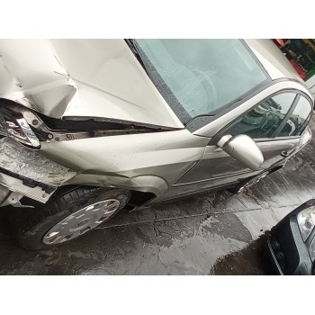 opel vectra c berlina del año 2002