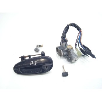 Recambio de juego bombines para kia sephia 1.5 cat referencia OEM IAM 4646101  